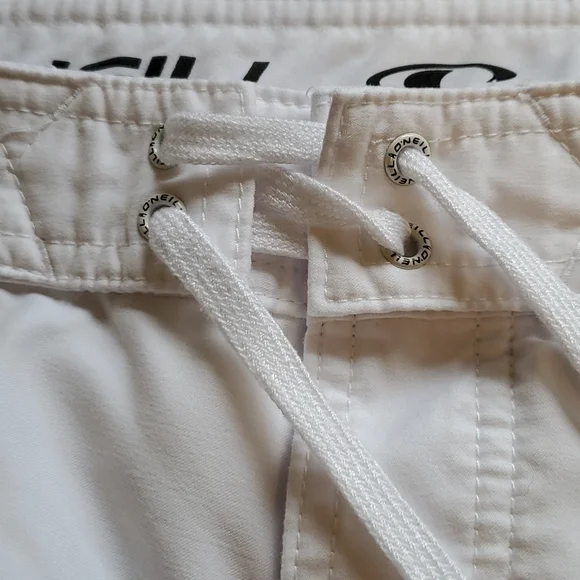 O'Neil Board/Swim White Shorts Size 9 - Picture 6 of 11